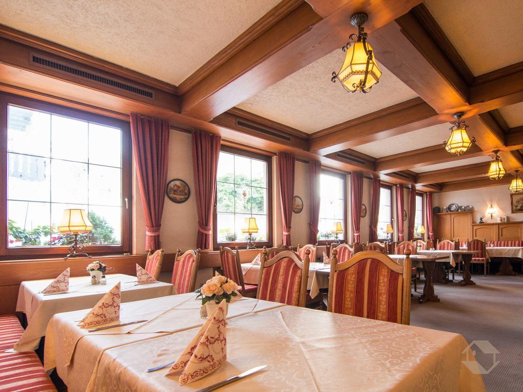 Hotel Restaurant Alte Linde Бад-Вільдбад Екстер'єр фото