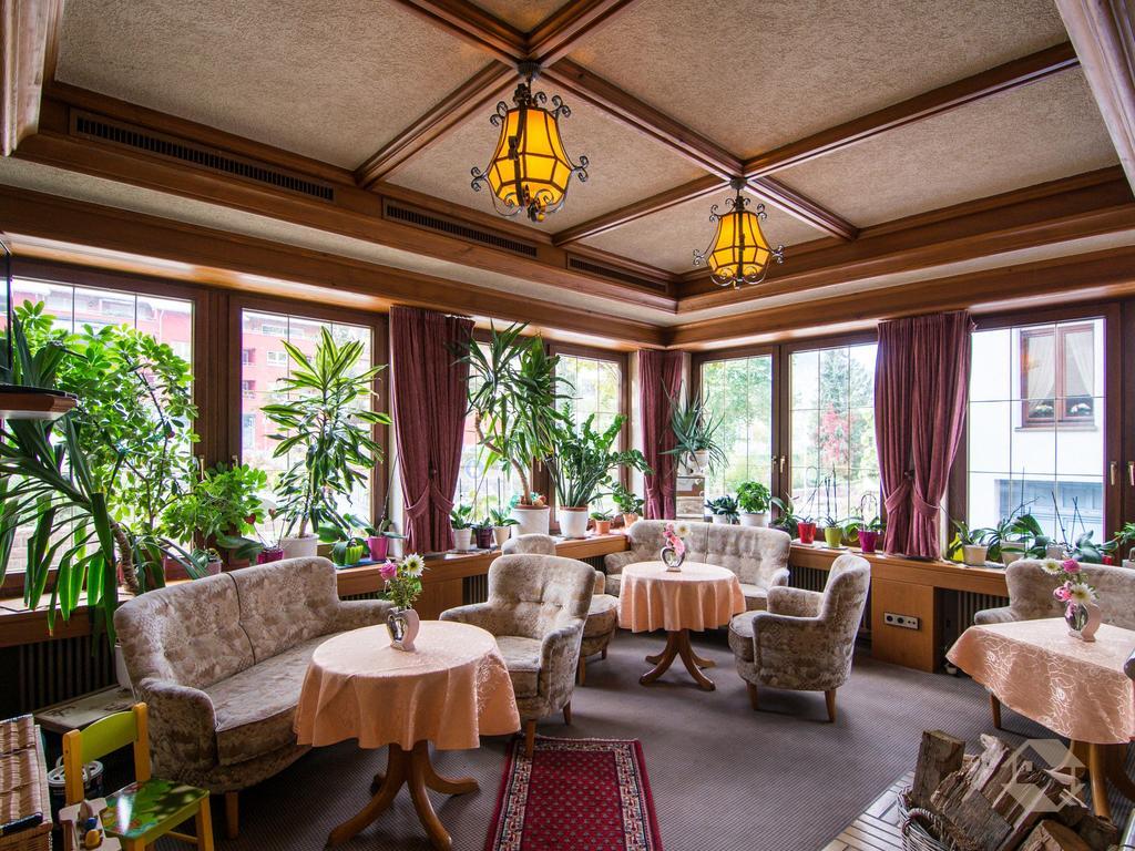 Hotel Restaurant Alte Linde Бад-Вільдбад Екстер'єр фото