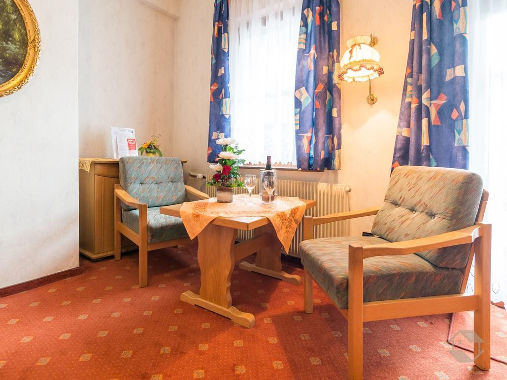 Hotel Restaurant Alte Linde Бад-Вільдбад Екстер'єр фото