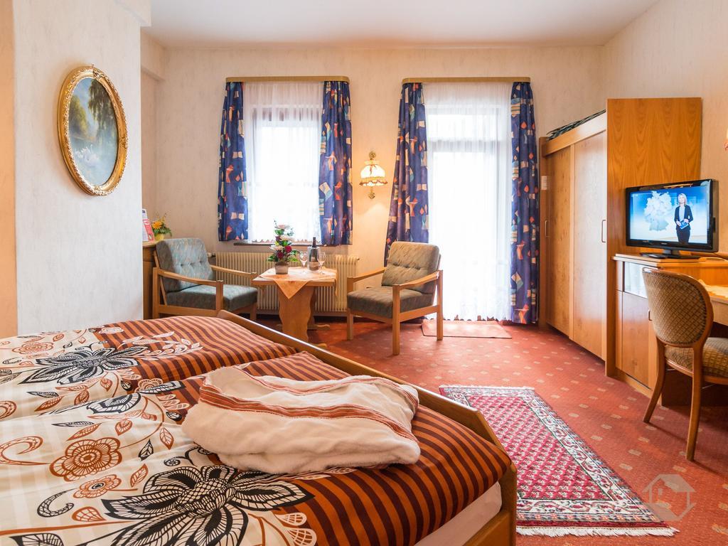 Hotel Restaurant Alte Linde Бад-Вільдбад Екстер'єр фото
