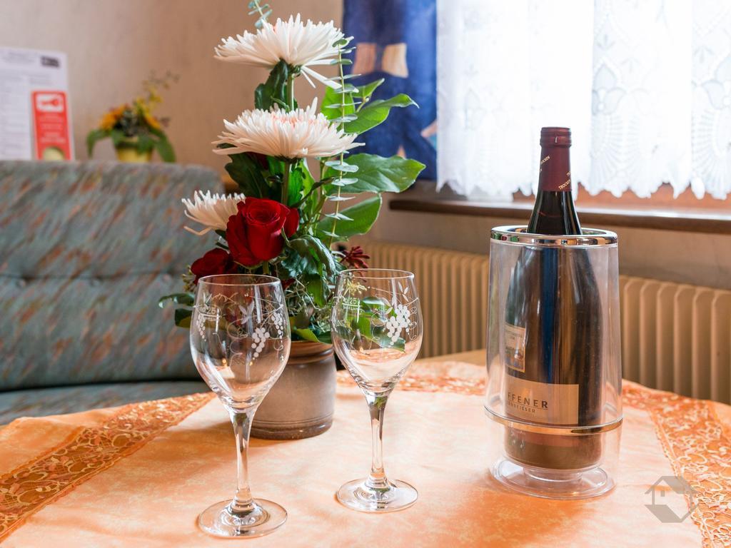 Hotel Restaurant Alte Linde Бад-Вільдбад Екстер'єр фото