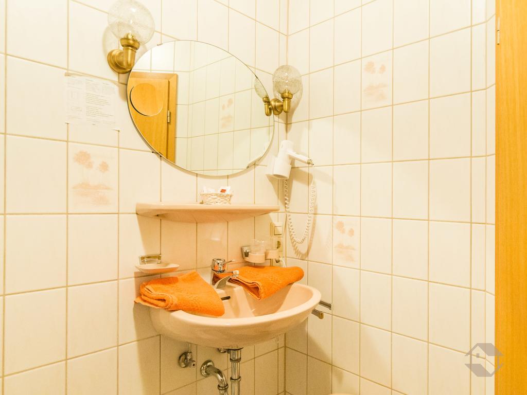 Hotel Restaurant Alte Linde Бад-Вільдбад Екстер'єр фото